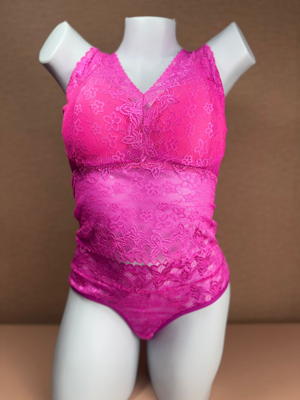 Conjunto Cropped e Calcinha em Renda Alongado